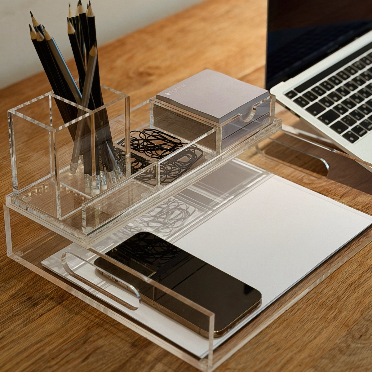SMART DESK  <br>  עובד חכם, עובד רגוע