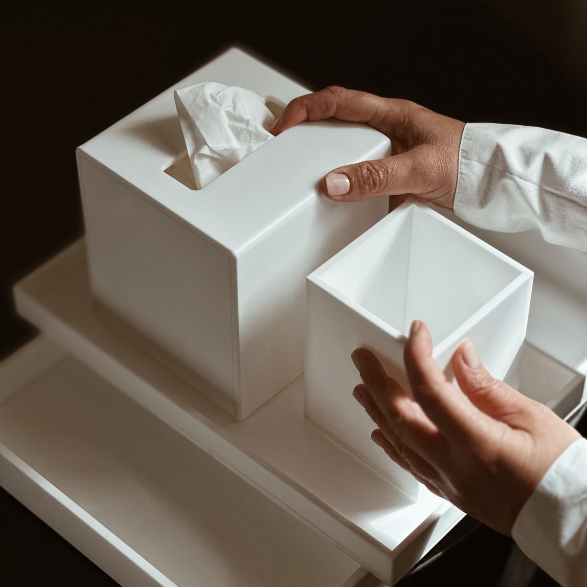 הקולקציה הלבנה